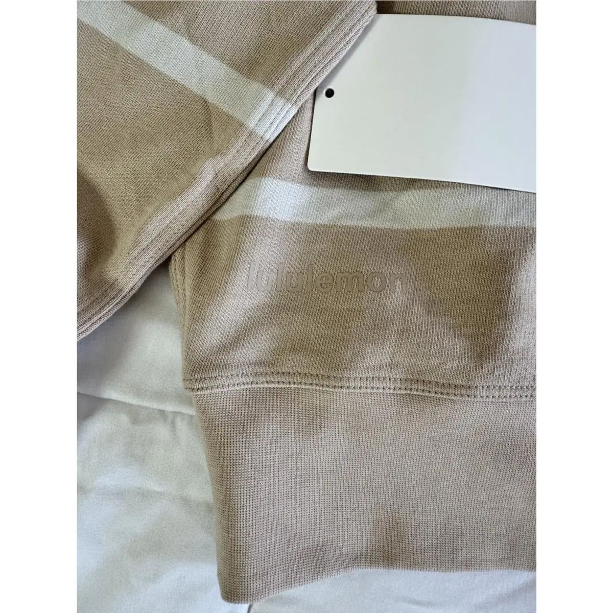 Lululemon clothing - Beige / White 5