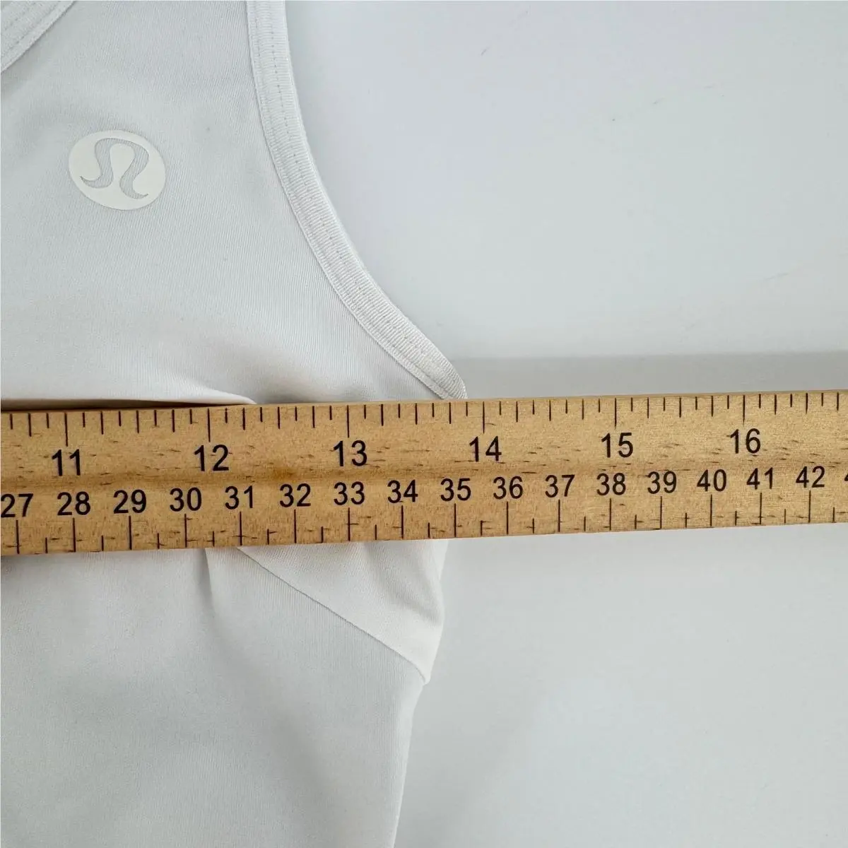 Lululemon clothing - White 3