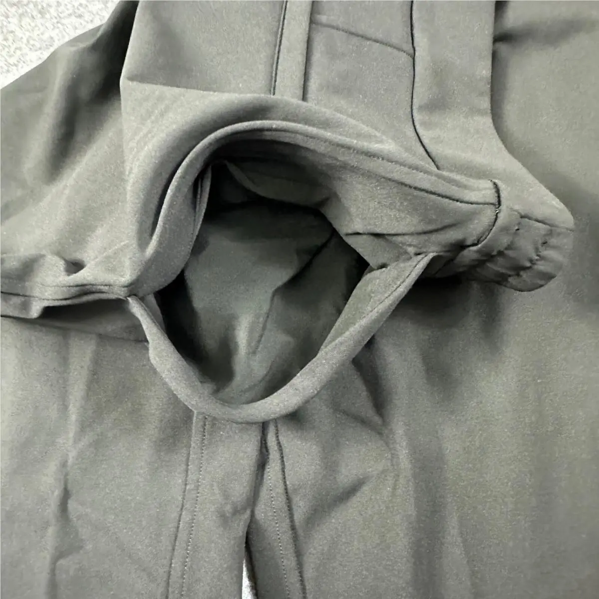 Lululemon clothing - Black 5