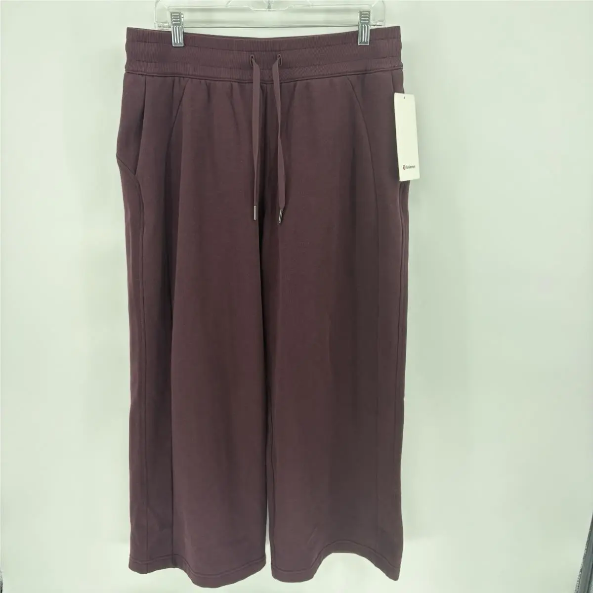 Lululemon Scuba Mid-rise Wide-leg Pant Short 28 Drawstring Sweatpants Women L