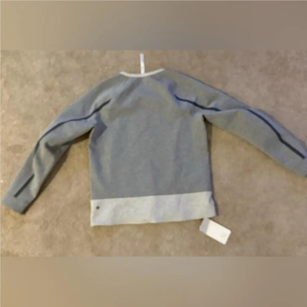 Lululemon clothing - Gray 5