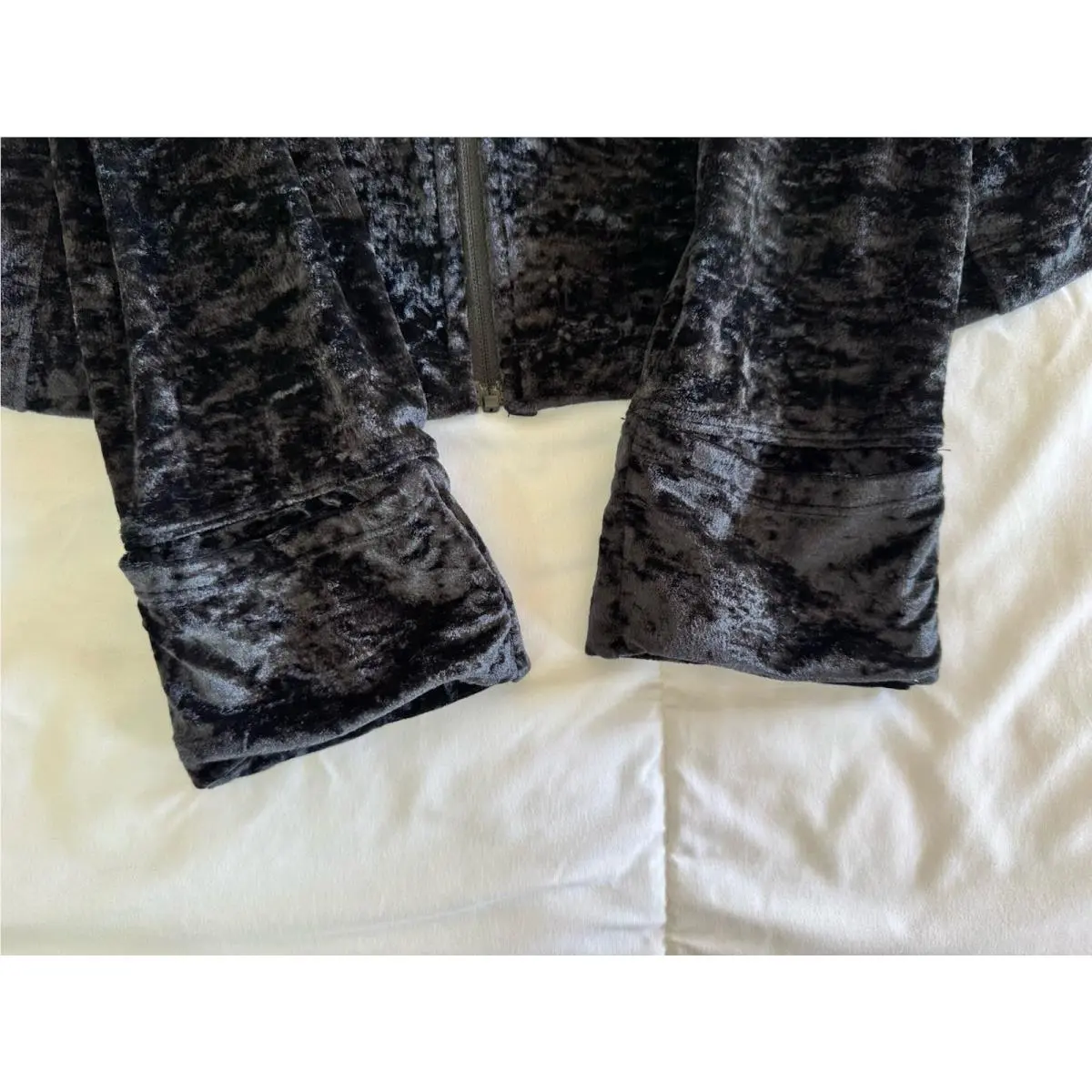 Lululemon clothing - Black 7