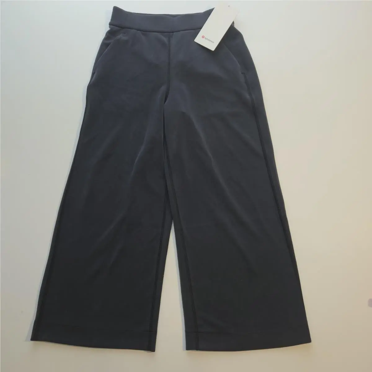 Lululemon Softstreme High-rise Wide-leg Crop Pant Women Size XS Dark Gray NW