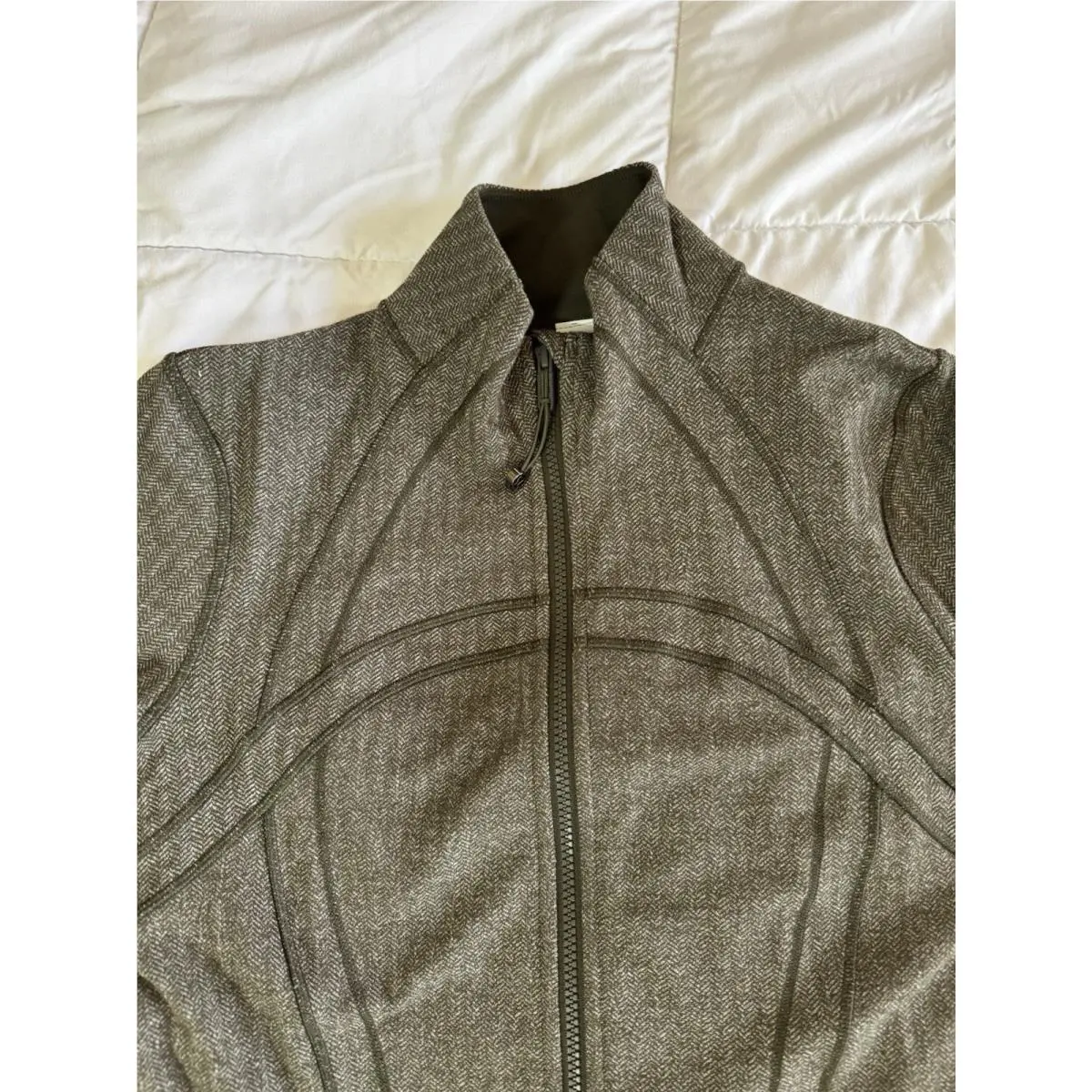Lululemon clothing - Lululemon - Gray Green 3