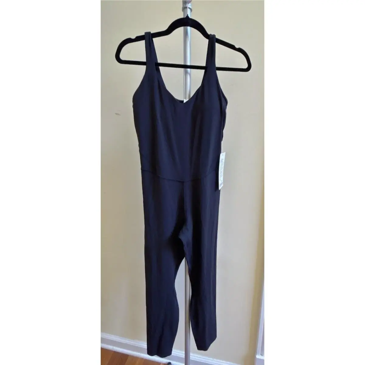 Lululemon clothing - Black 3