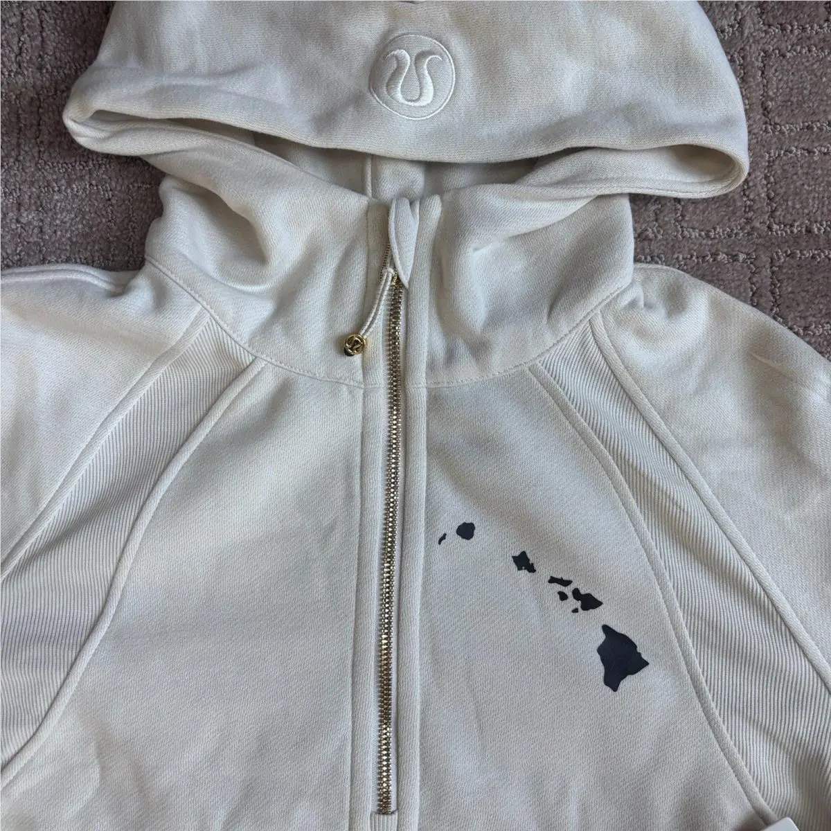 Lululemon clothing - cream 1