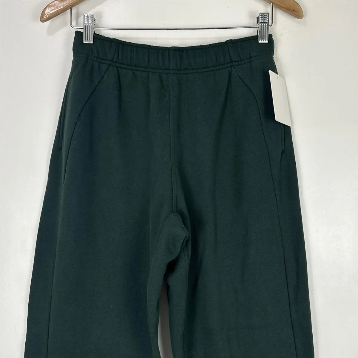 Lululemon clothing - Green 1