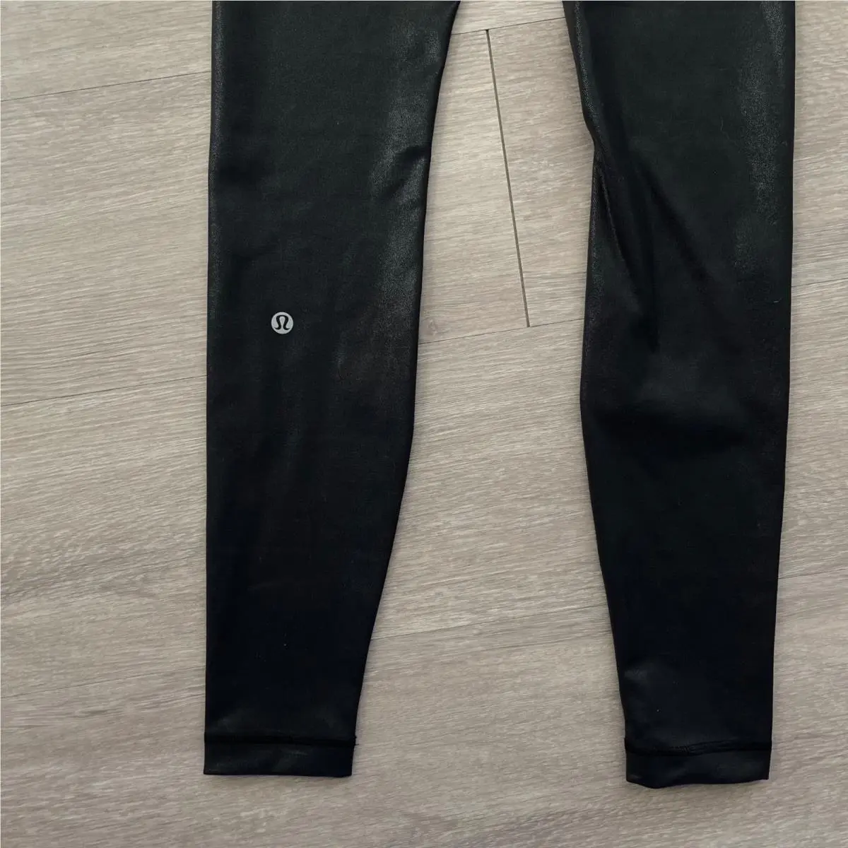 Lululemon clothing - Wunder Train High-Rise Tight 28