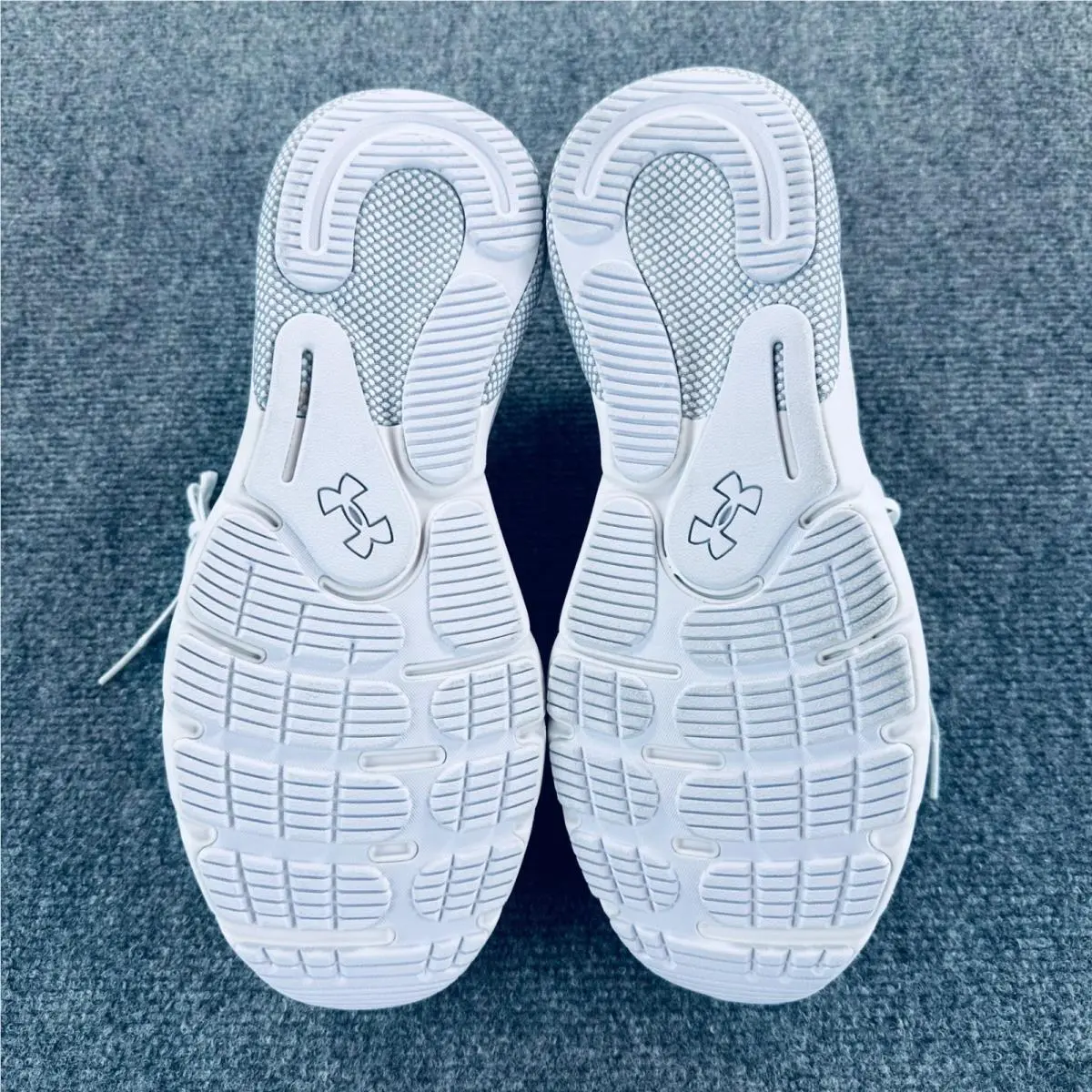Under Armour shoes - HOVR Phantom 3 SE - HOVR Phantom - White 5