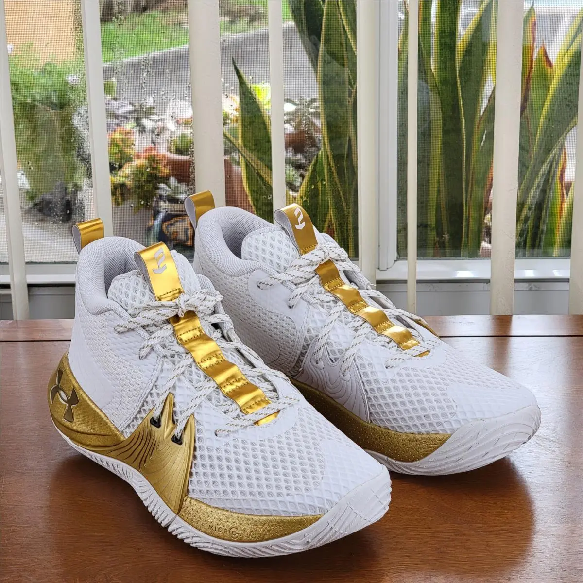Under Armour shoes - Under Armour Ua Embiid 1 - 3023086-105 - White / Metallic Gold (UPC: 194514230227) 9