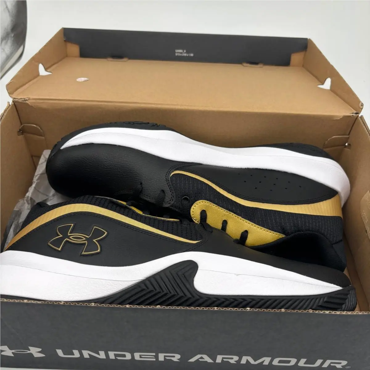 Under Armour shoes - Under Armour UA Lockdown 7 - Black 5