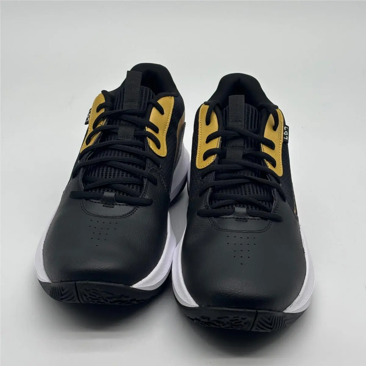 Under Armour shoes - UA Lockdown 7 - Lockdown - Black 2