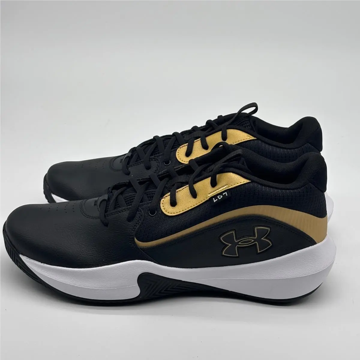 Under Armour shoes - UA Lockdown 7 - Lockdown - Black 3