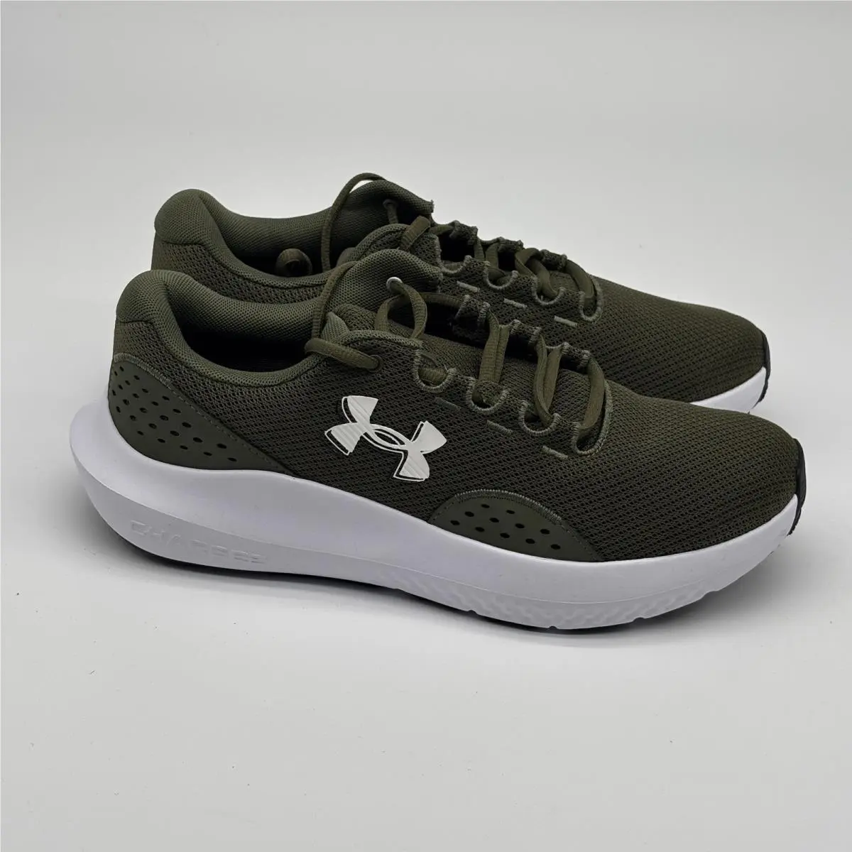 Under Armour Charged Surge 4 Shoes Mens Size 10 Green White Running 3027000-301