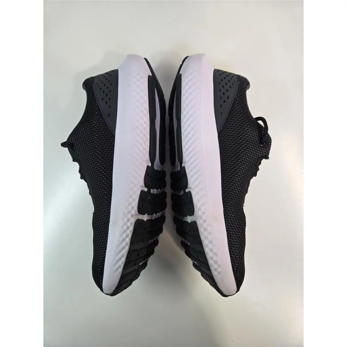 Under Armour shoes - Under Armour Charged Surge 4 - Black 3