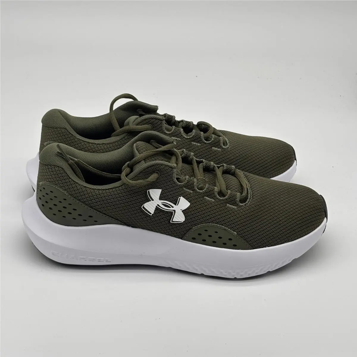 Under Armour Charged Surge 4 Shoes Men Size 10.5 Green White Running 3027000-302