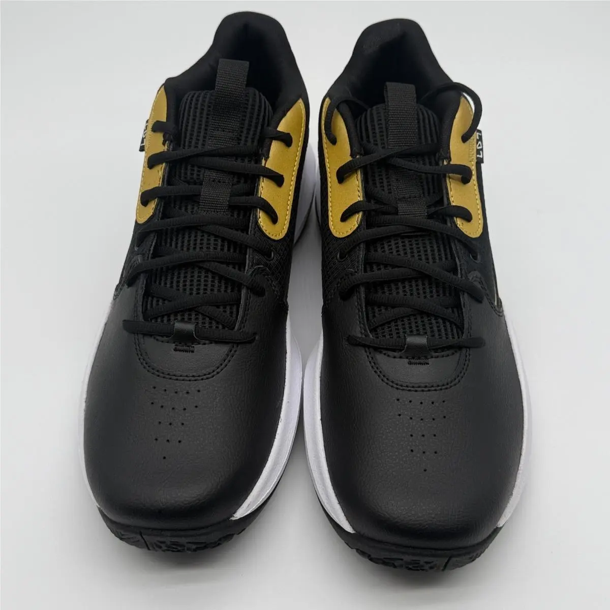 Under Armour shoes - Lockdown 7 - Lockdown - Black Gold 1