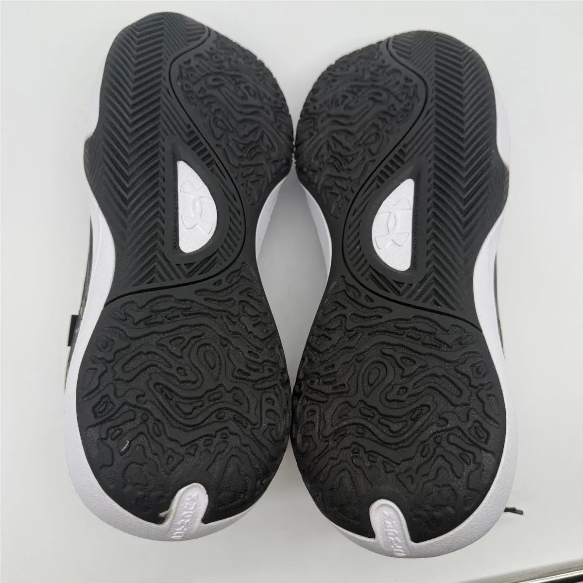 Under Armour shoes - Lockdown 7 - Lockdown - Black Gold 4