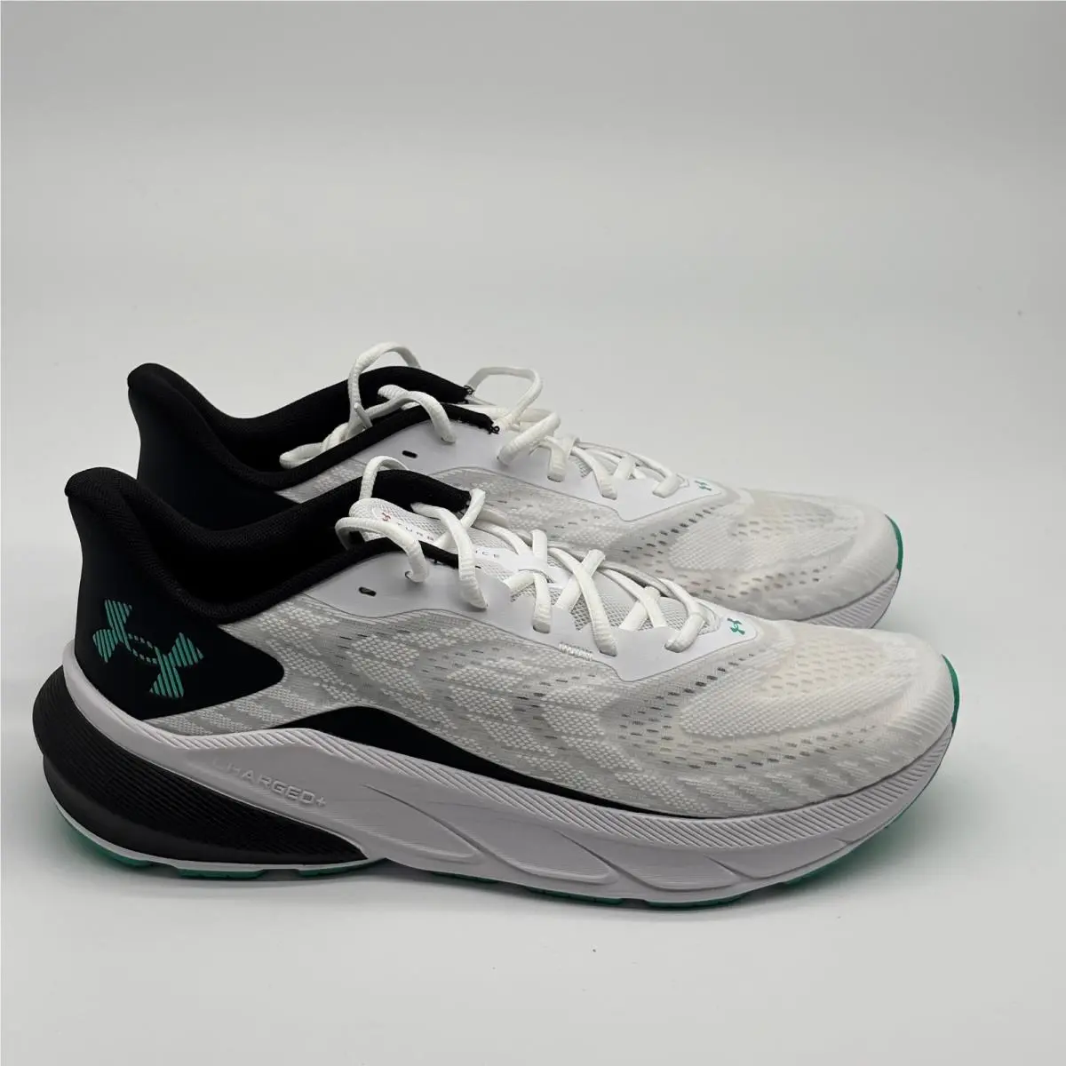 Under Armour UA Turbulence 3 Shoes Mens Size 11.5 White Black Running 3027503101
