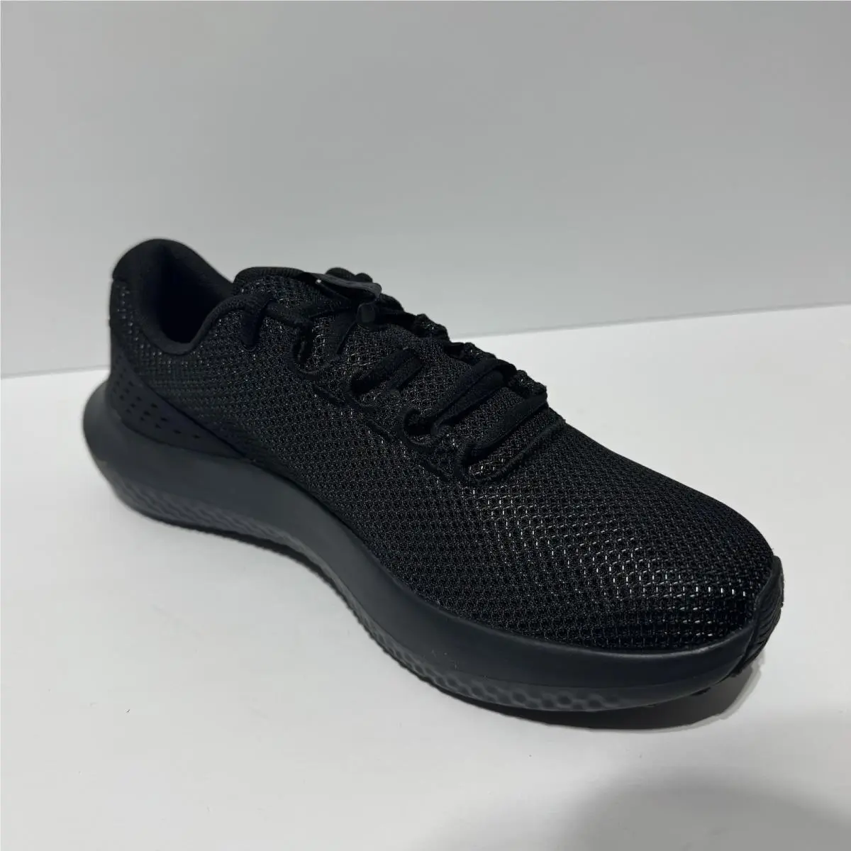 Under Armour shoes - Under Armour Surge - Surge - Black 0