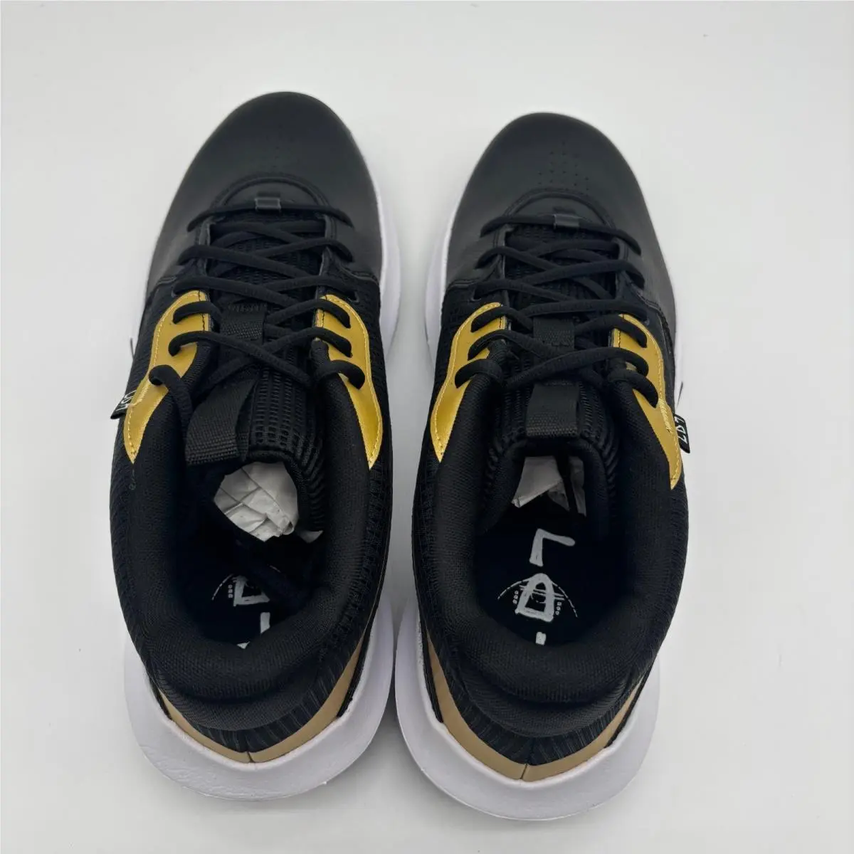Under Armour shoes - Lockdown 7 - Lockdown - Black Gold 3