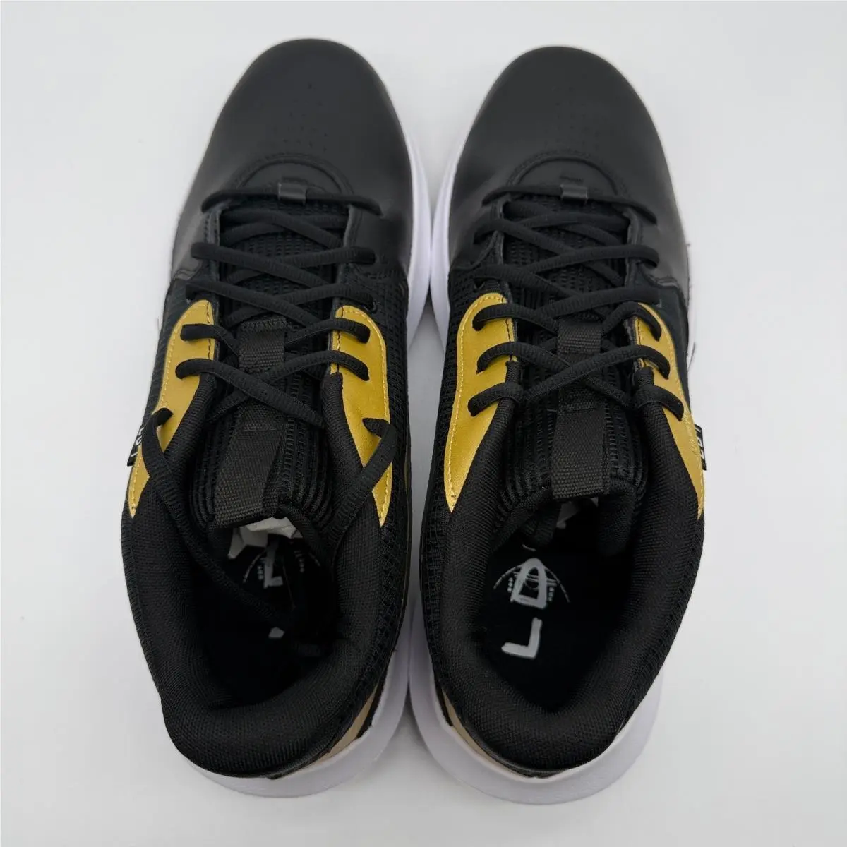Under Armour shoes - UA Lockdown 7 - Lockdown - Black 3