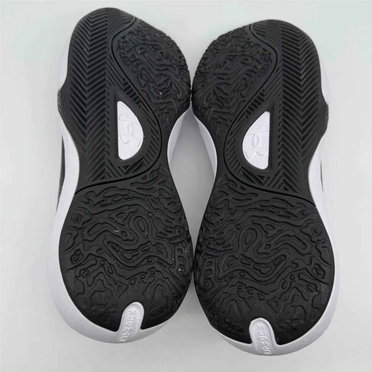 Under Armour shoes - UA Lockdown 7 - Lockdown - Black 4