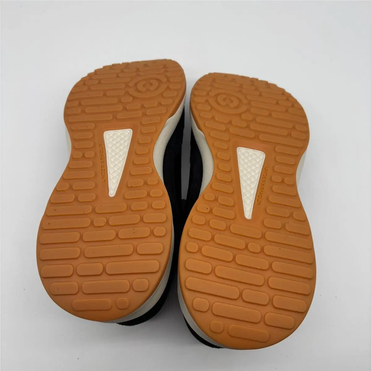 Under Armour shoes - UA Edge Suede - Edge Suede - Black 4