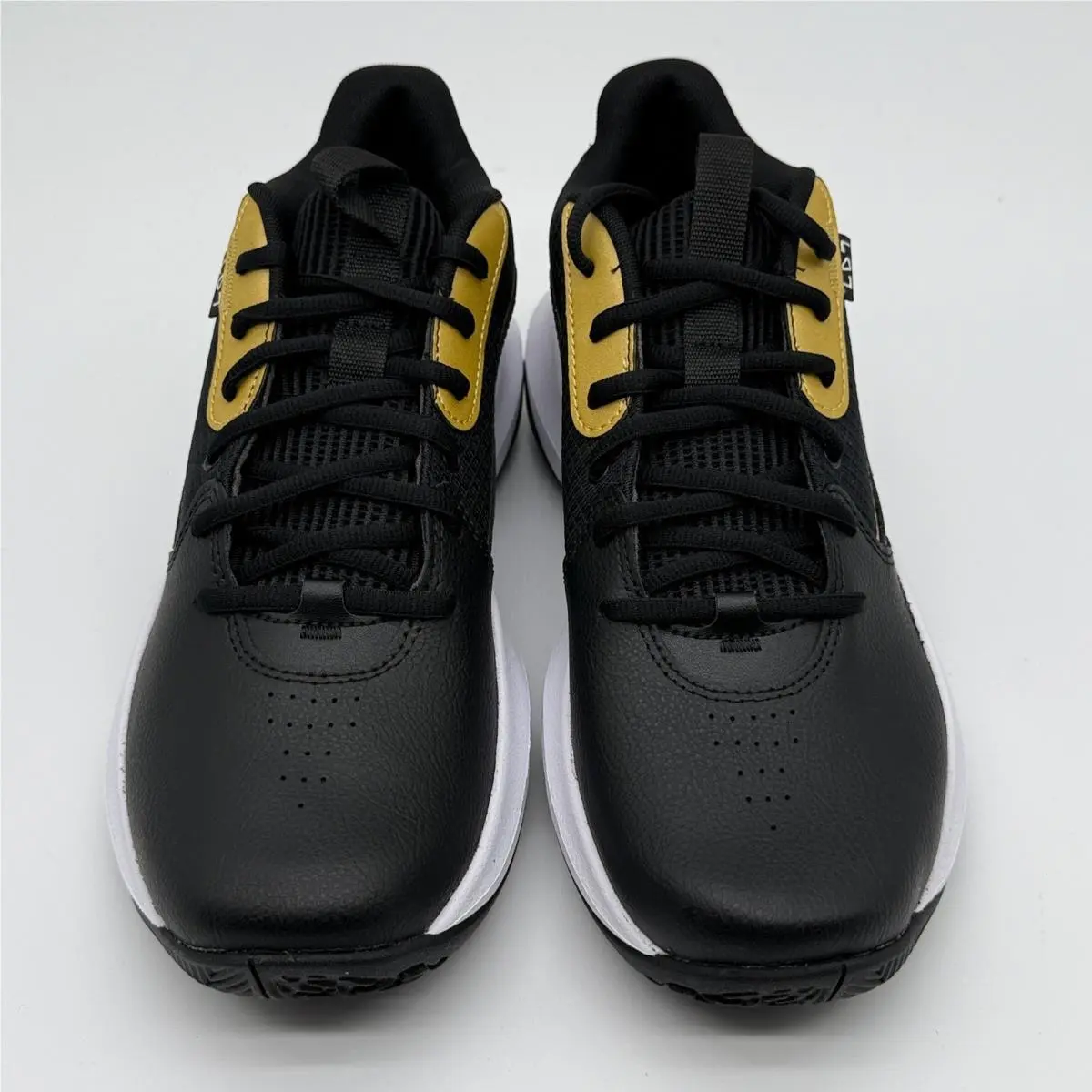 Under Armour shoes - UA Lockdown 7 - Lockdown - Black 1