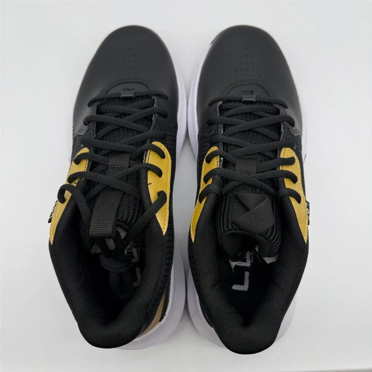 Under Armour shoes - UA Lockdown 7 - Lockdown - Black 3