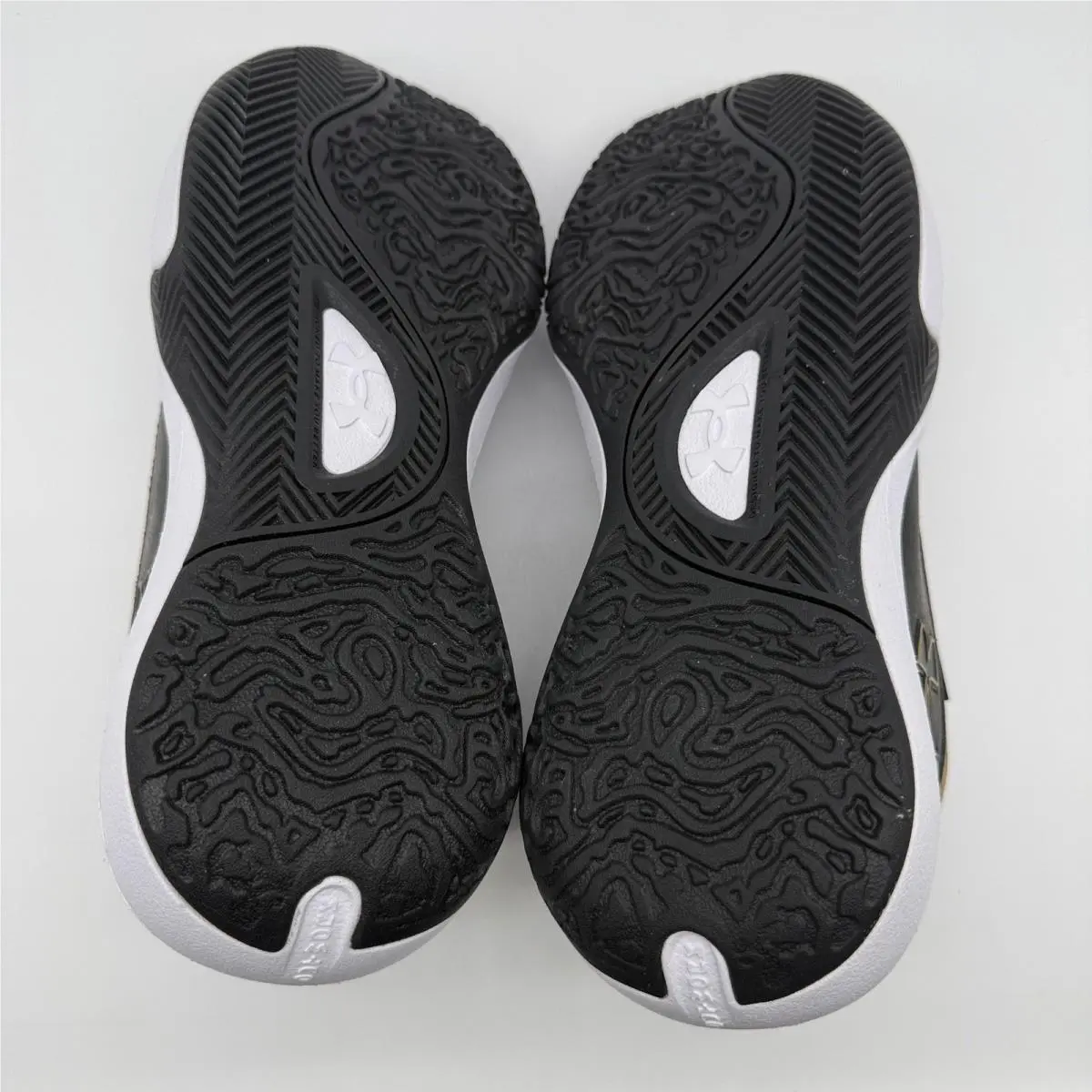 Under Armour shoes - UA Lockdown 7 - Lockdown - Black 4