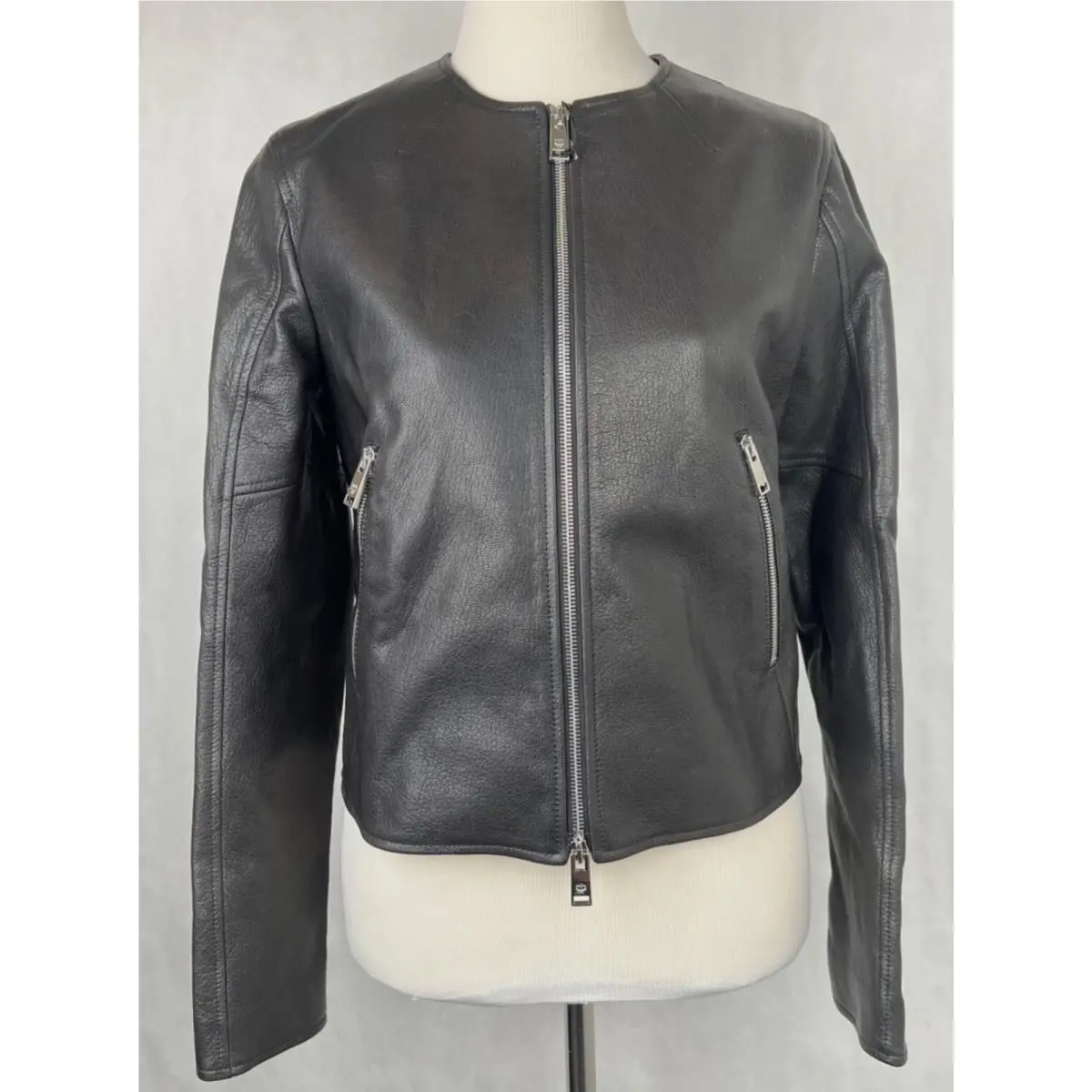 Mcm Women`s Black Leather Zip Up Jacket W/logo IT 44 MFJASMV05BT044