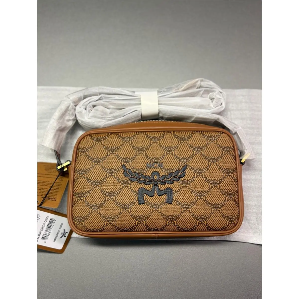 Mcm Visetos Monogram Laurel Logo Crossbody Camera Bag Cognac Mmr ESAC01 CO001