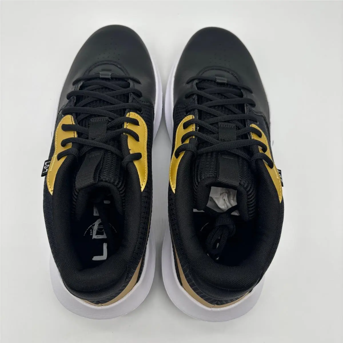 Under Armour shoes - UA Lockdown 7 - Lockdown - Black 3