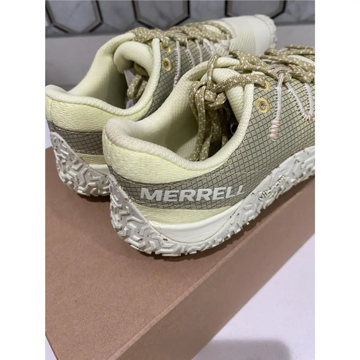 Merrell shoes - Merrell Glove 7 - Glove - Honeydew 1