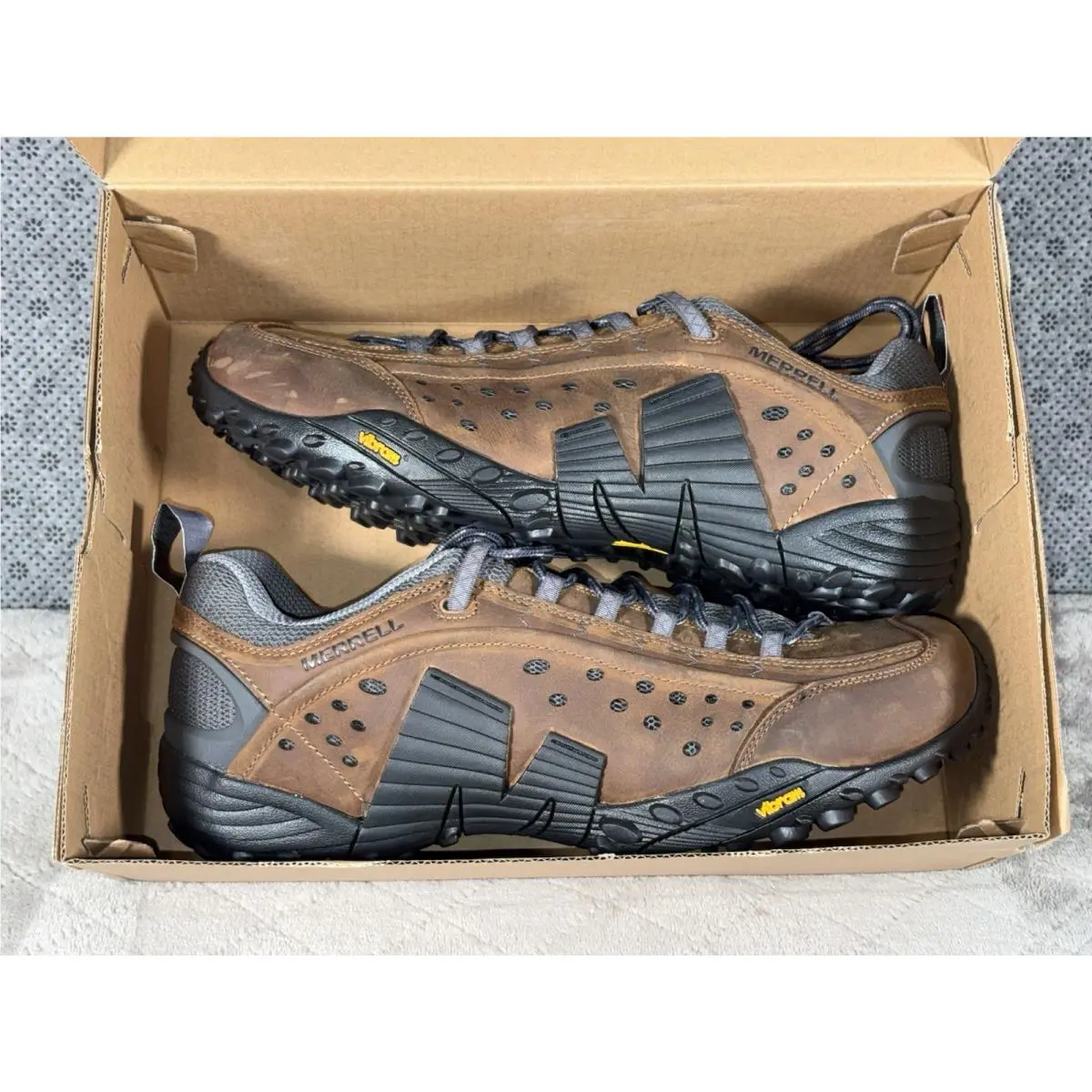 Merrell Dark Earth Intercept Outdoors Hiking Shoes Men’s Size 11.5 Brown J598633