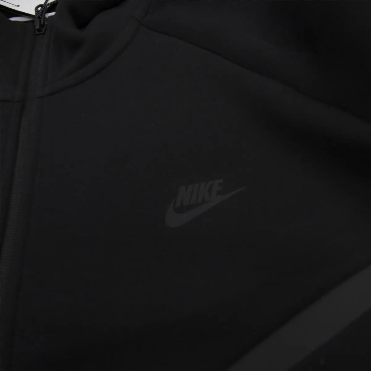 Nike clothing - Black 1