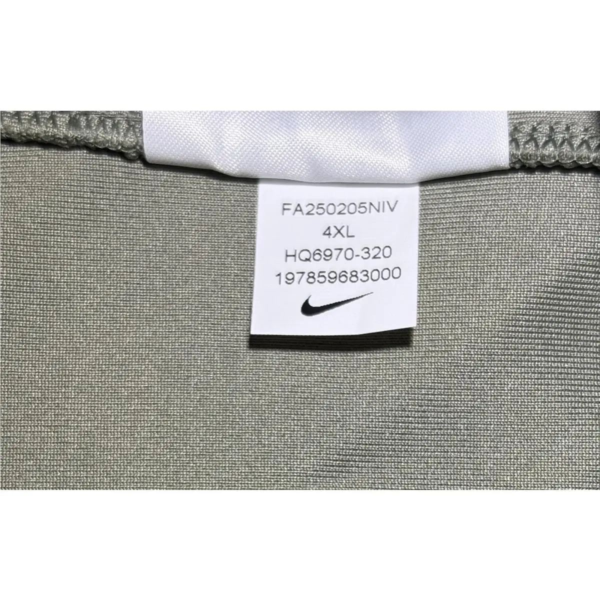 Nike clothing - Nike 24.7 - HQ6970-320 - Green 8