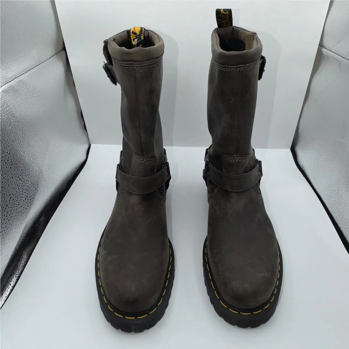 Dr. Martens shoes - Anistone Hi - Anistone - Brown 9