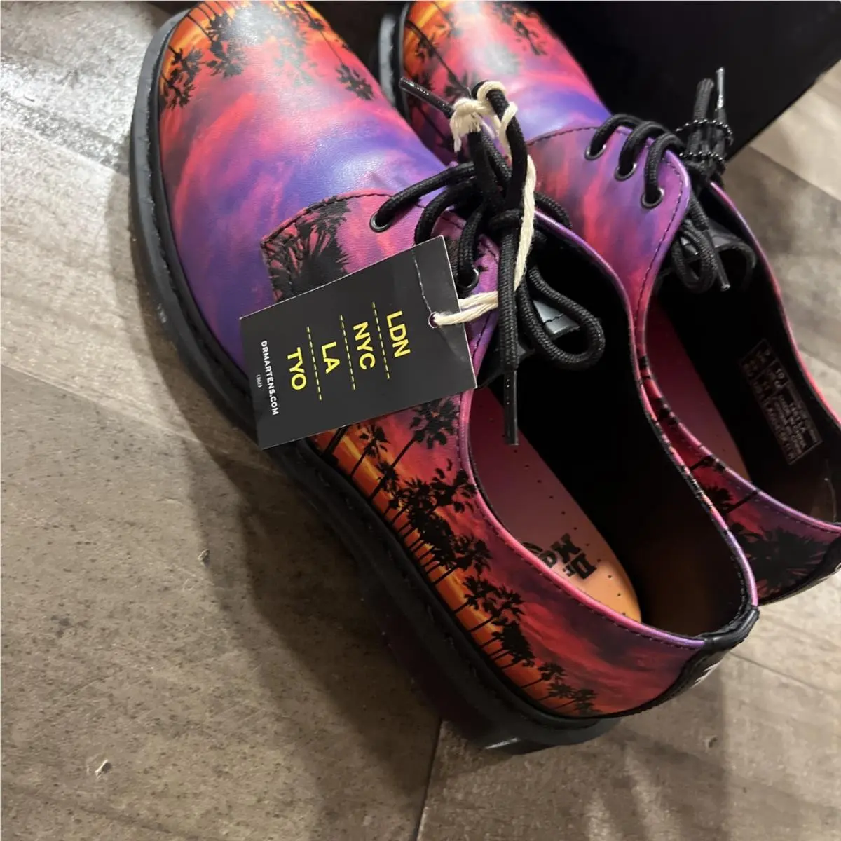 Dr. Martens shoes - Palm Tree Sunset - Palm Tree Sunset - Multicolor (UPC: 0190665451368) 2