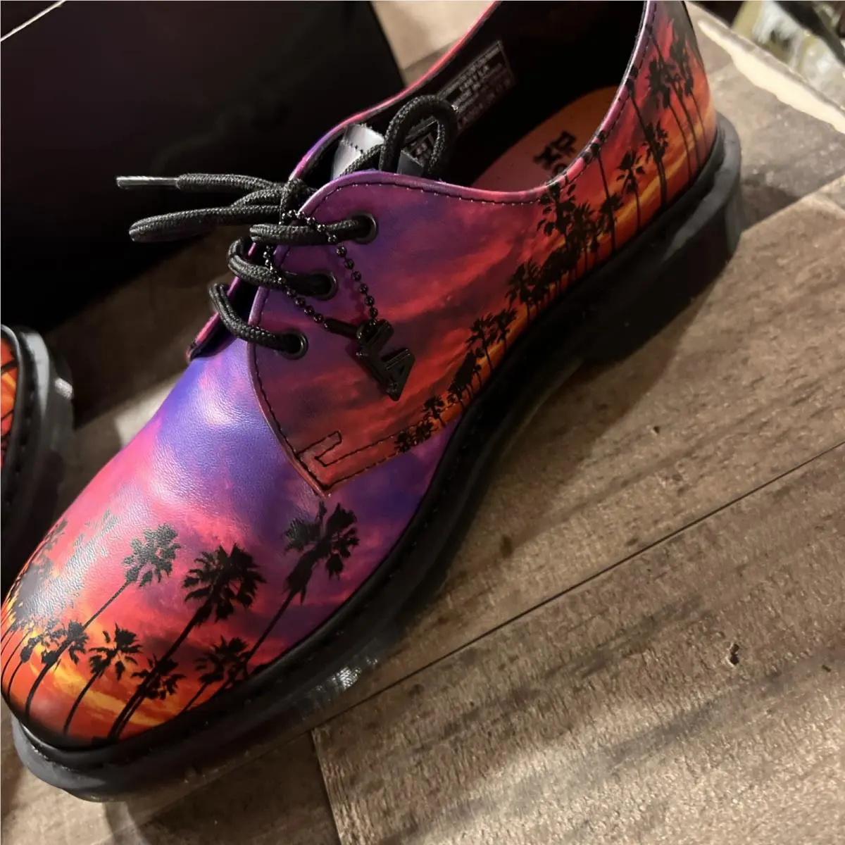 Dr. Martens shoes - Palm Tree Sunset - Palm Tree Sunset - Multicolor (UPC: 0190665451368) 4