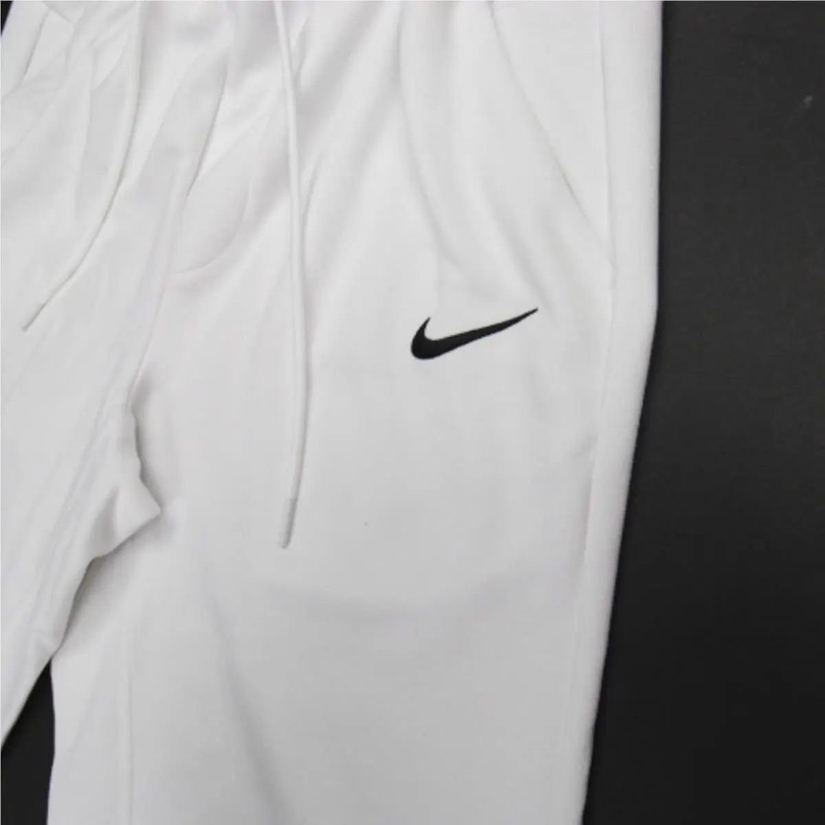 Nike clothing - White 1
