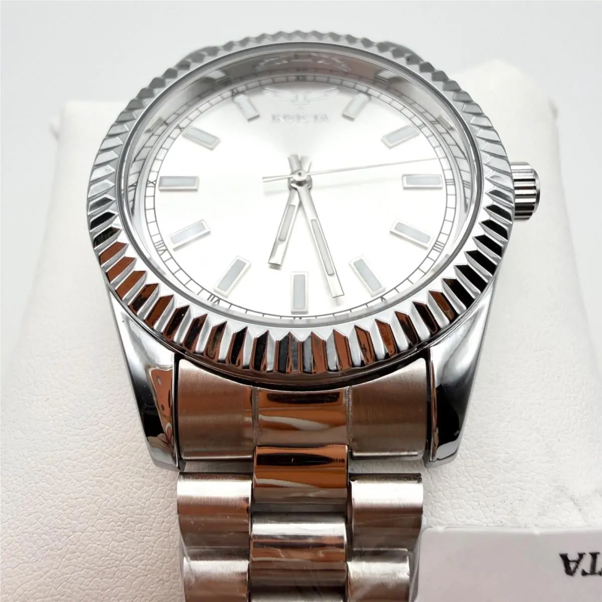 Men`s Invicta Platinum Full Stainless Steel Fluted-bezel Oyster 40mm Watch