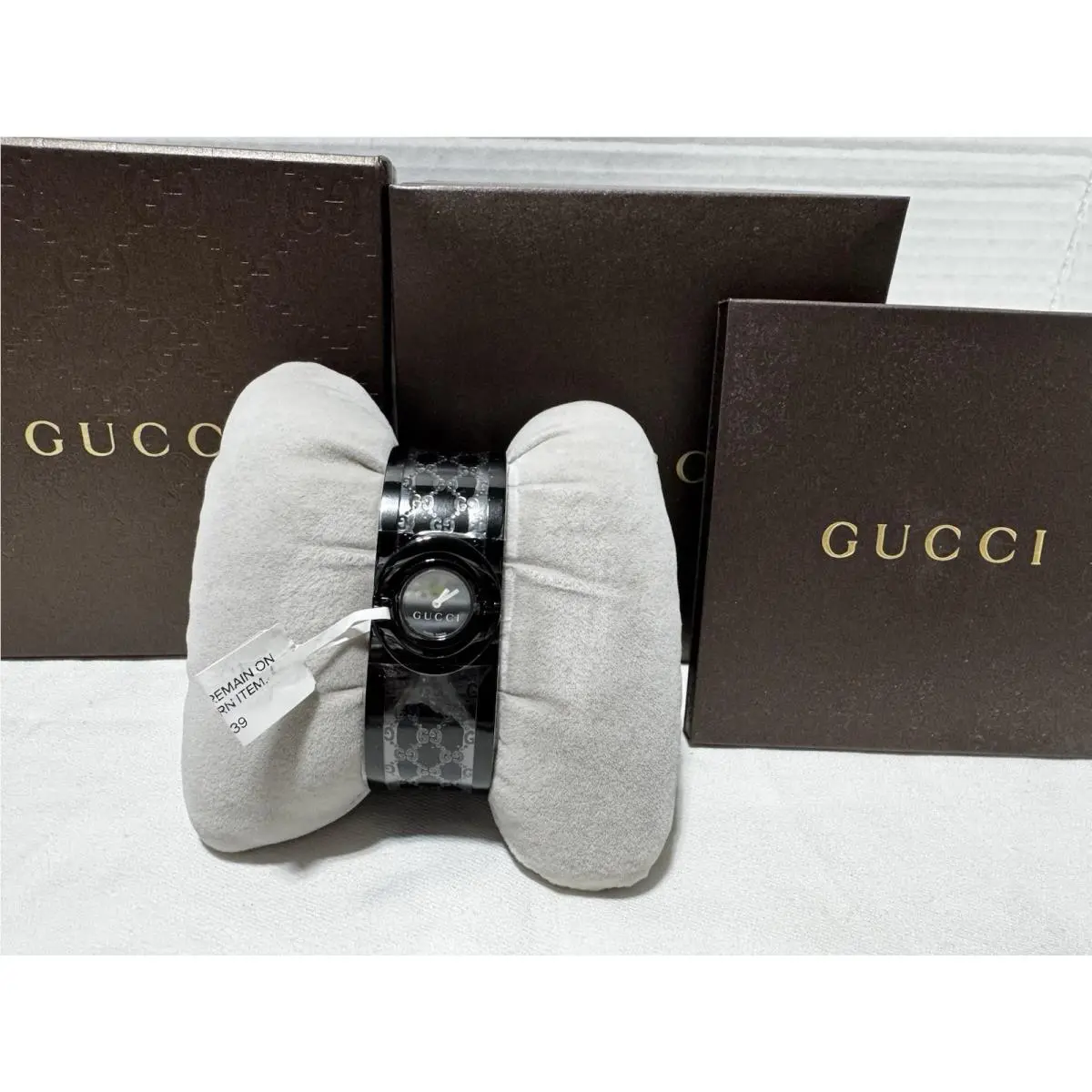 YA112531 Gucci Twirl Quartz Black Stainless Steel GG Band Ladies Watch