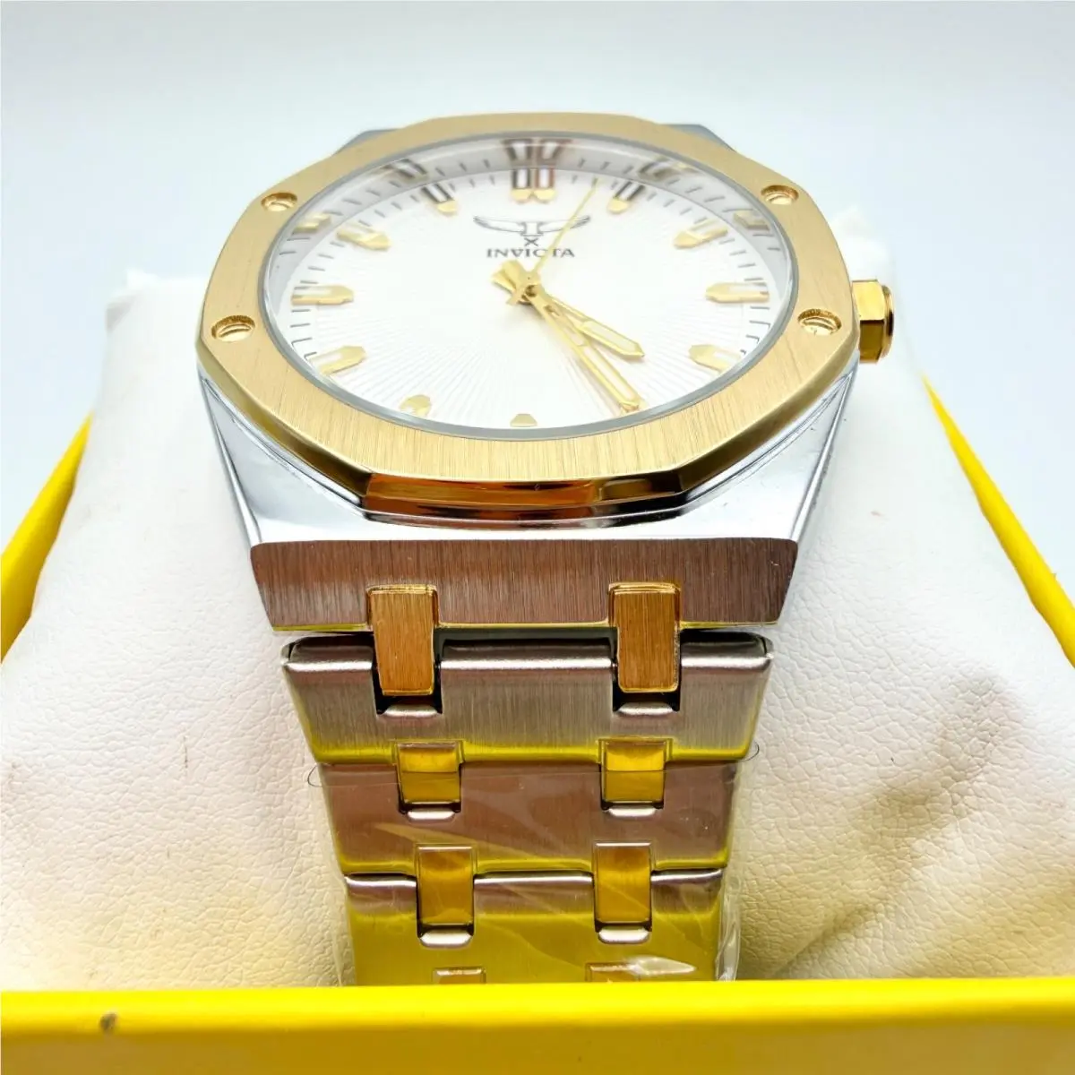 Men`s Invicta Royal Royal Oak Hex-bolt Gold Full-stainless Steel Watch 42mm