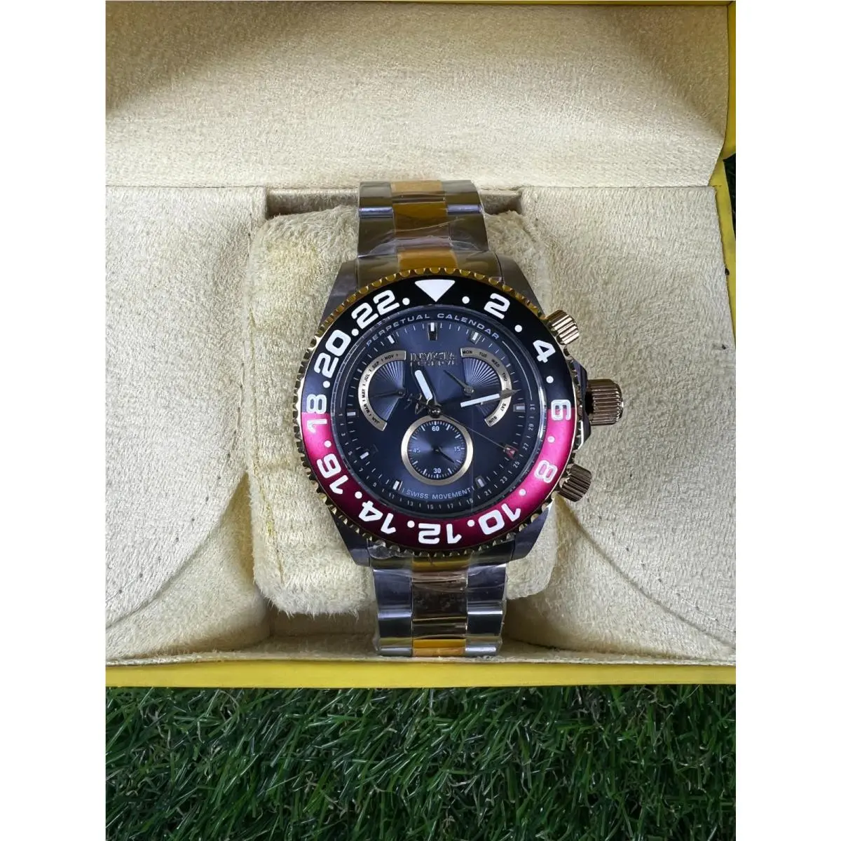 Invicta Reserve Pro Diver 1998 9M Gold Black Automatic Watch