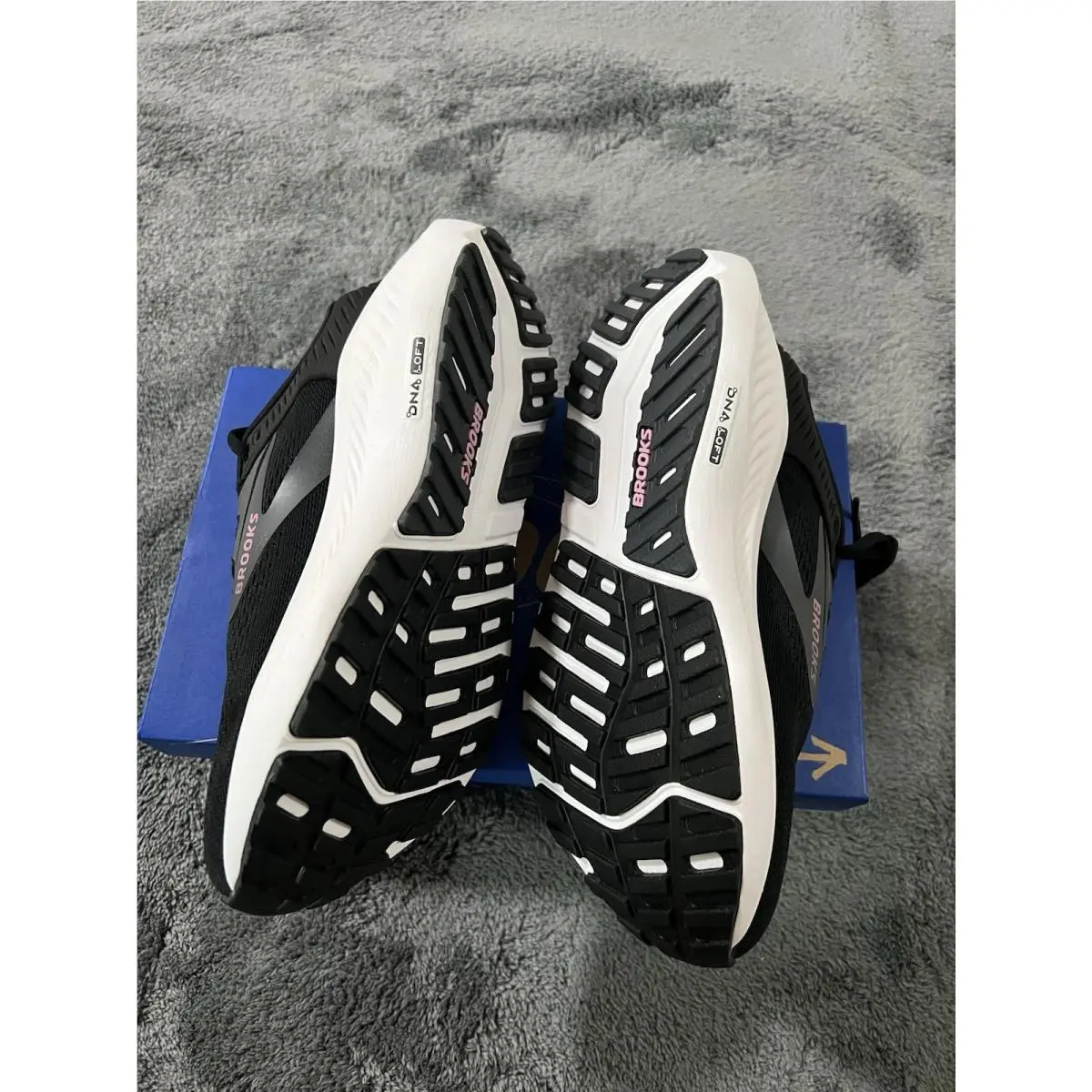Brooks shoes - Brooks Anthem 8 - Anthem - Black 1