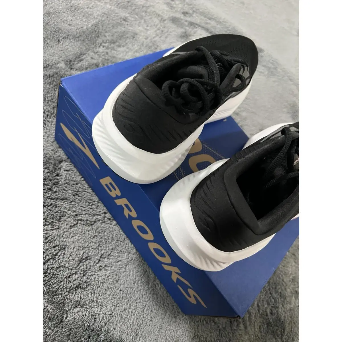 Brooks shoes - Brooks Anthem 8 - Anthem - Black 2