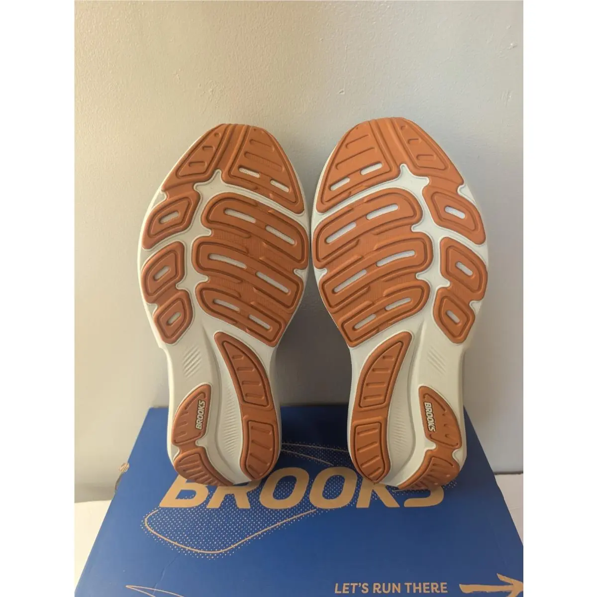 Brooks shoes - Brooks Revel - Revel - Grey 3