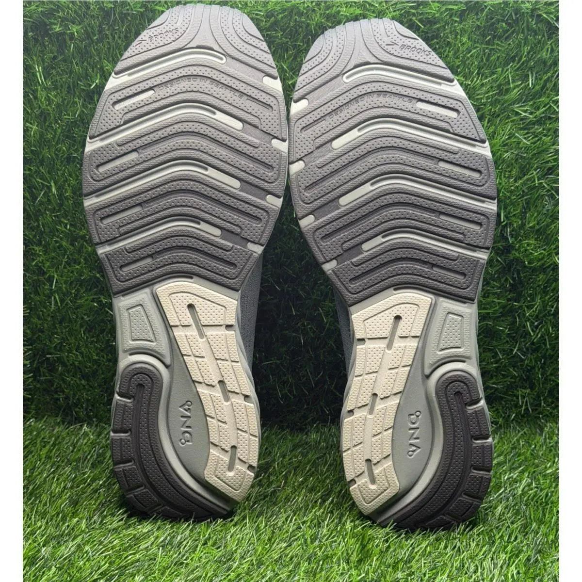 Brooks shoes - Anthem 7 - Anthem - Gray 6